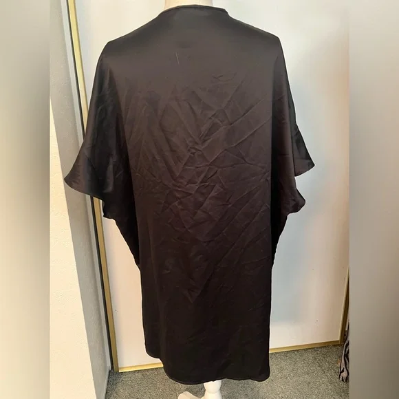 Victoria's Secret Black Satin Kimono - Picture 2 of 4